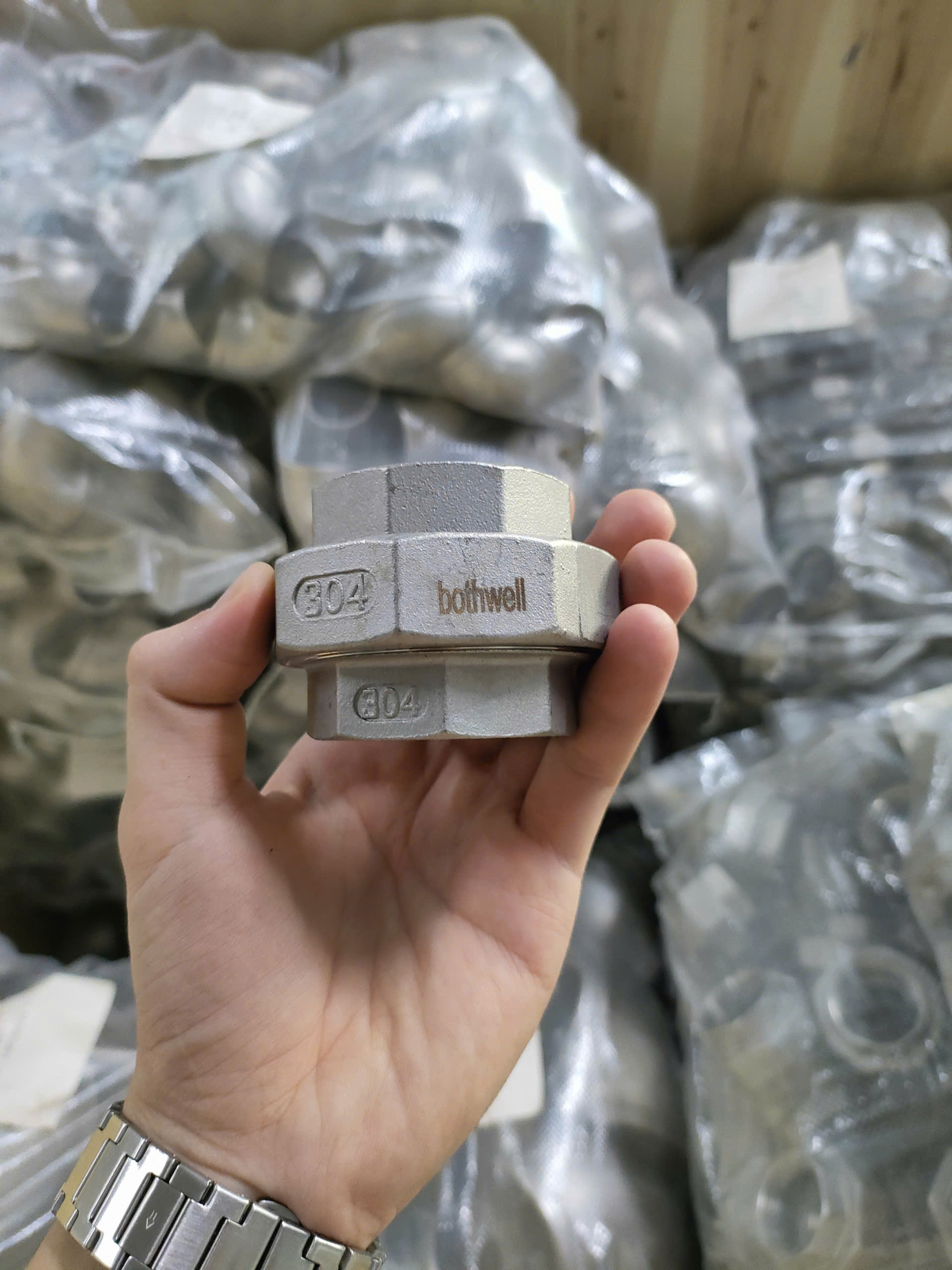 Rắc co inox Bothwell