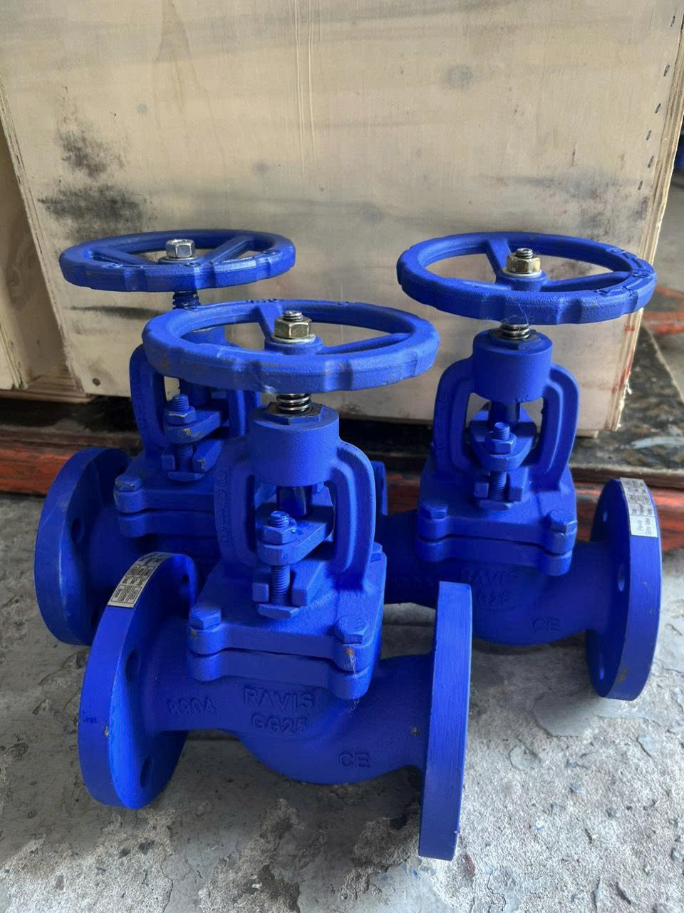 Van cầu hơi nóng thép